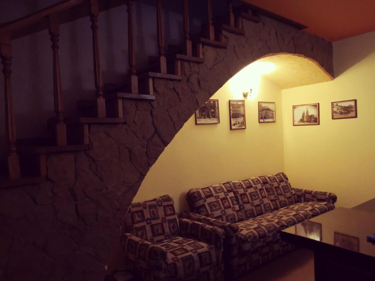 Apartament-Minihotel Elpida Λβιβ Εξωτερικό φωτογραφία