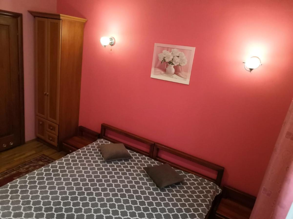 Apartament-Minihotel Elpida Λβιβ Εξωτερικό φωτογραφία