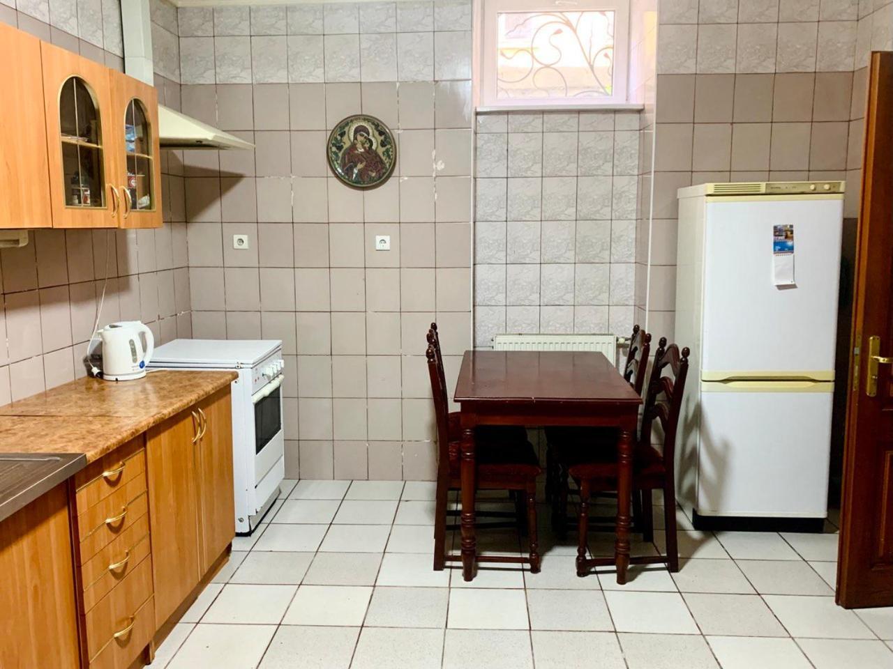 Apartament-Minihotel Elpida Λβιβ Εξωτερικό φωτογραφία