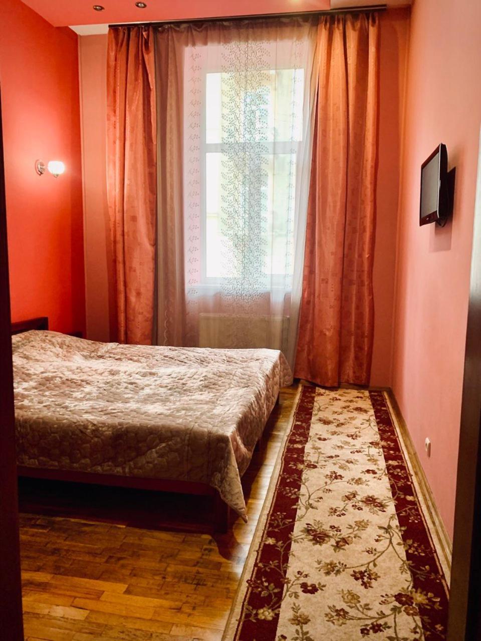 Apartament-Minihotel Elpida Λβιβ Δωμάτιο φωτογραφία